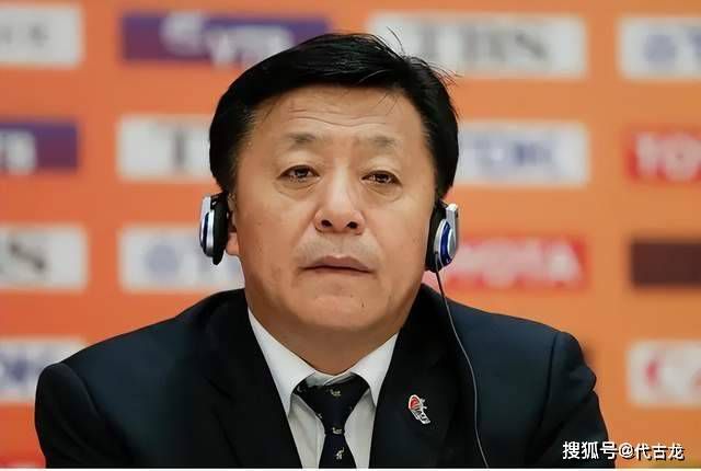 美女吃男生大jb的视频
